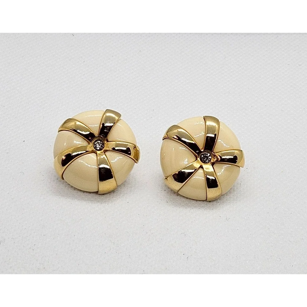 Vintage KJL Kenneth Jay Lane Lucite & Gold tone Button Clip On‎ Rare Earrings - Picture 9 of 10